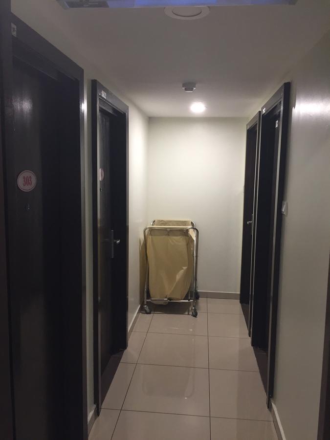 Premierz Hotel Labuan Exterior photo